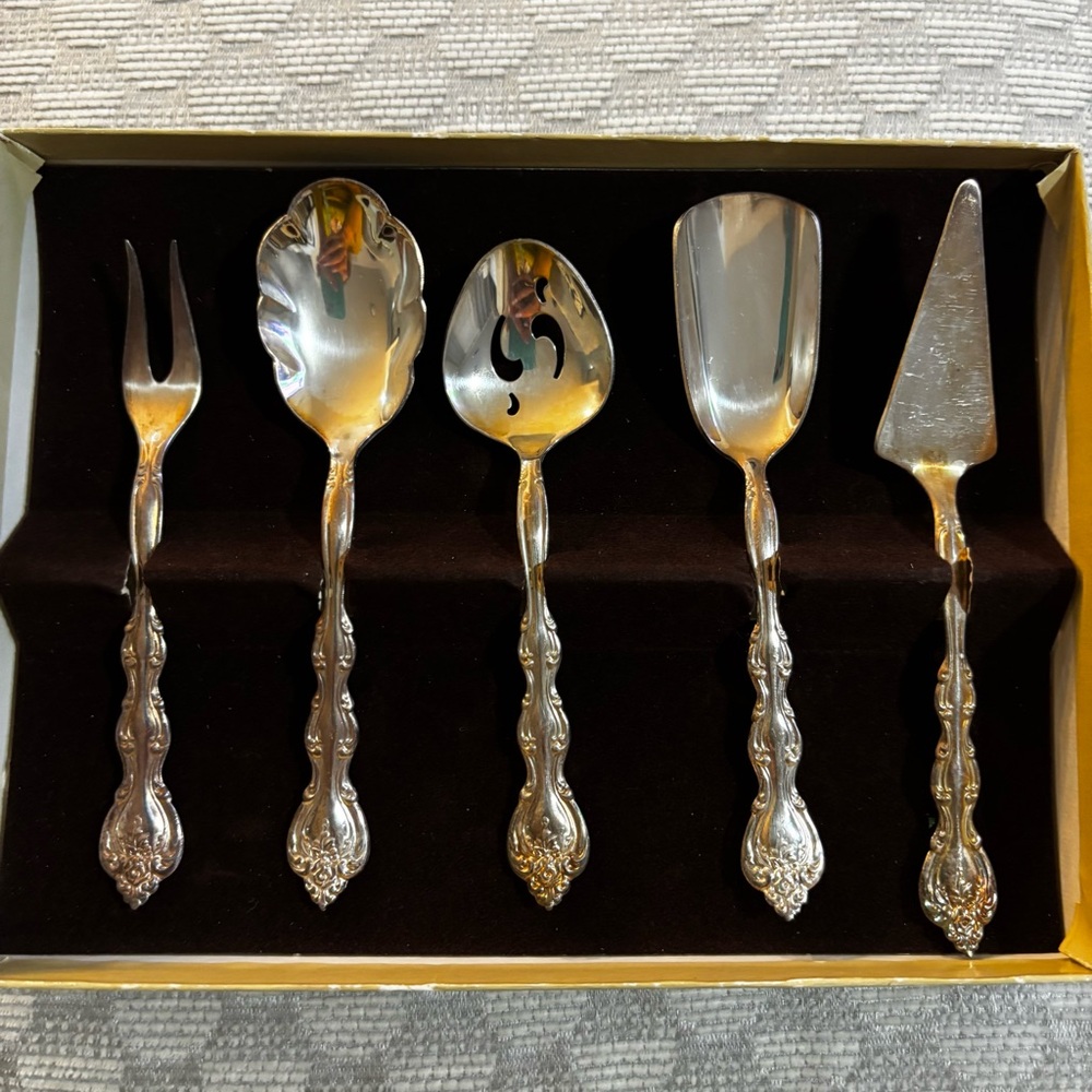 International Silver Snack Set 5 pc - Picture 2 of 8